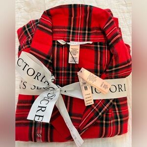 NWT Victoria's Secret Red and Green Plaid Flannel PJ Set